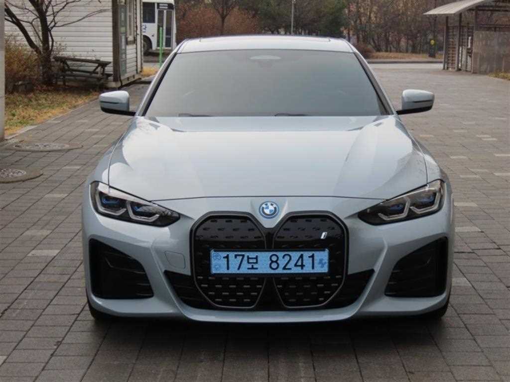 BMW i4 2023 Gris - Importación desde Corea - HF Imports Iquique - Foto 1