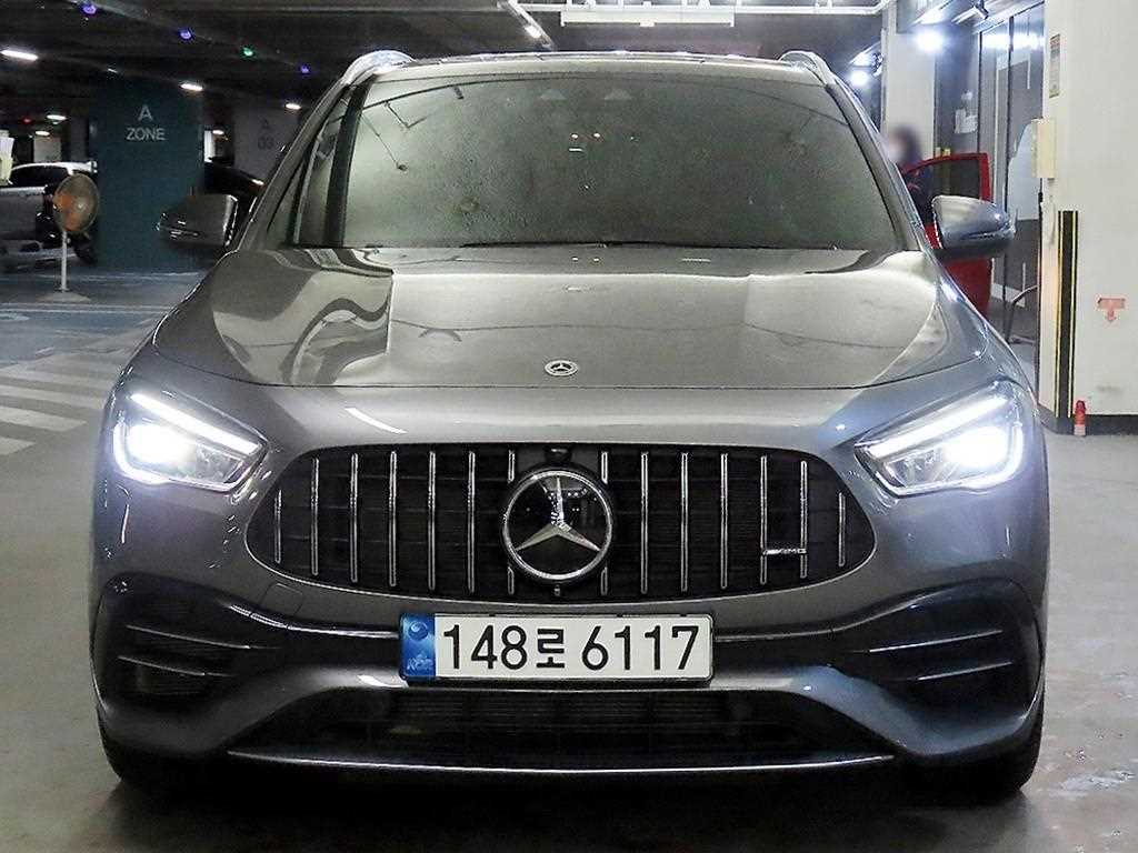 Mercedes Benz GLA Class - Vista 2