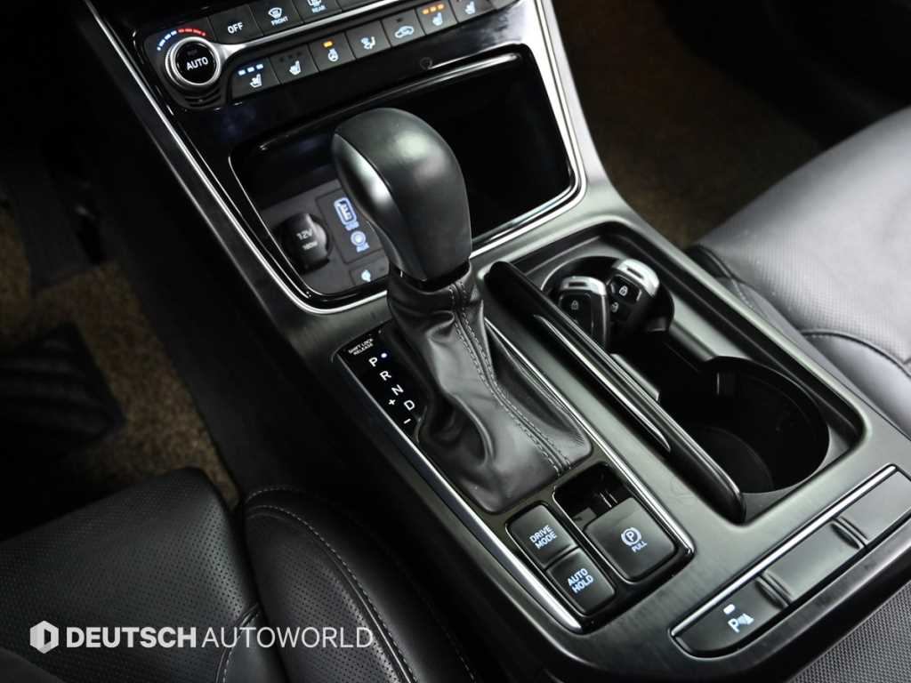 HYUNDAI Grandeur - Vista 9