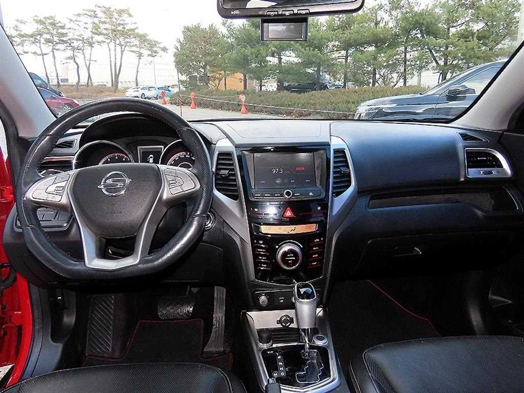 Ssangyong Tivoli - Vista 7