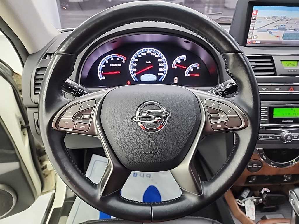 Ssangyong Rexton - Vista 9