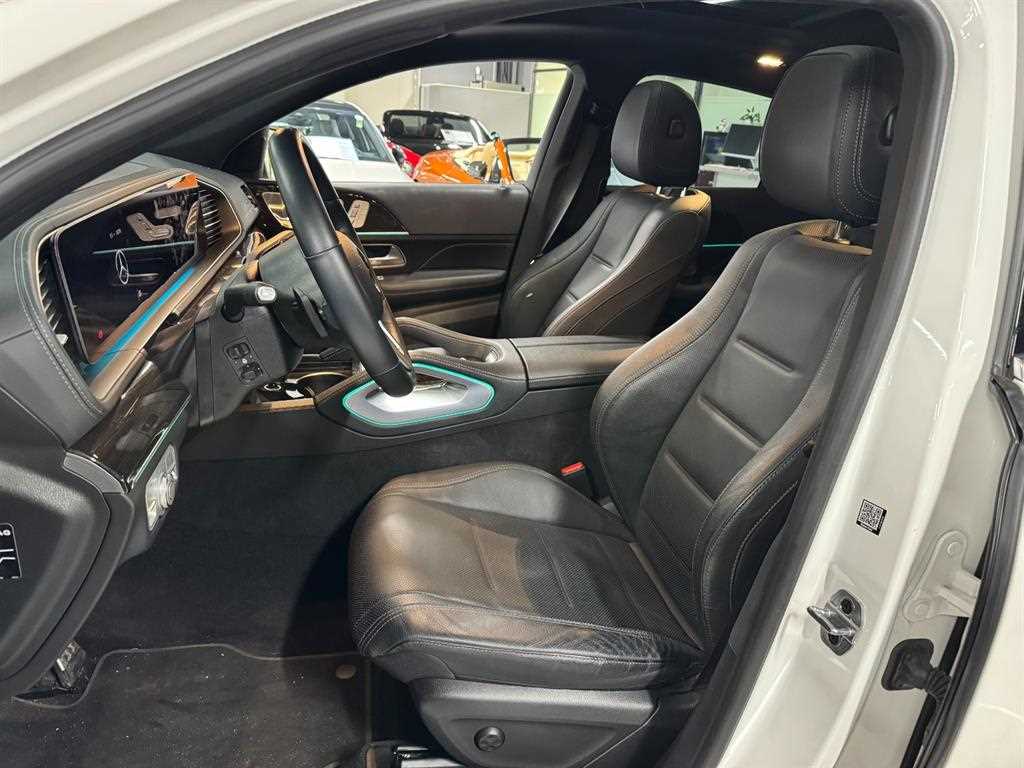 Mercedes Benz GLE Class - Vista 7