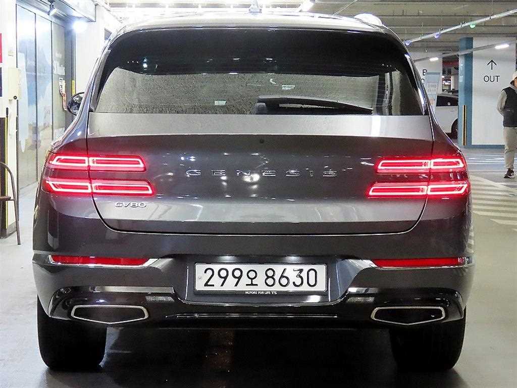 Genesis GV80 - Vista 5