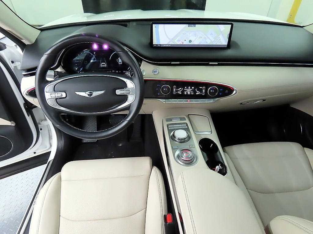 Genesis GV70 - Vista 7