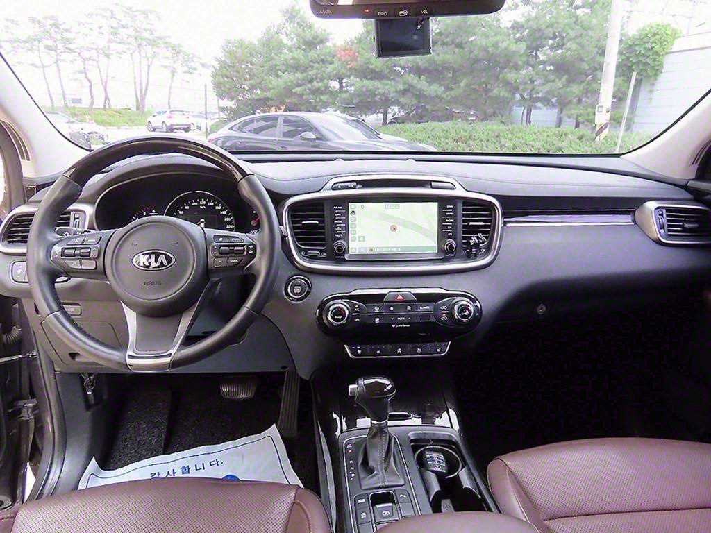 KIA Sorento - Vista 7