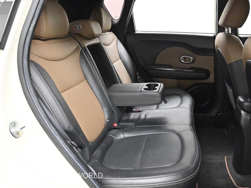 KIA Soul - Vista 12