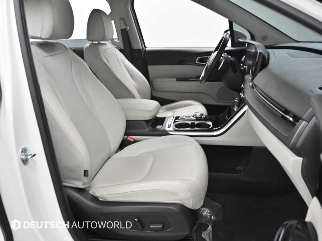 KIA Carnival - Vista 10