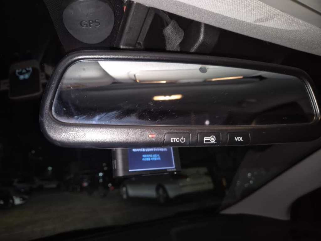 HYUNDAI Avante - Vista 12