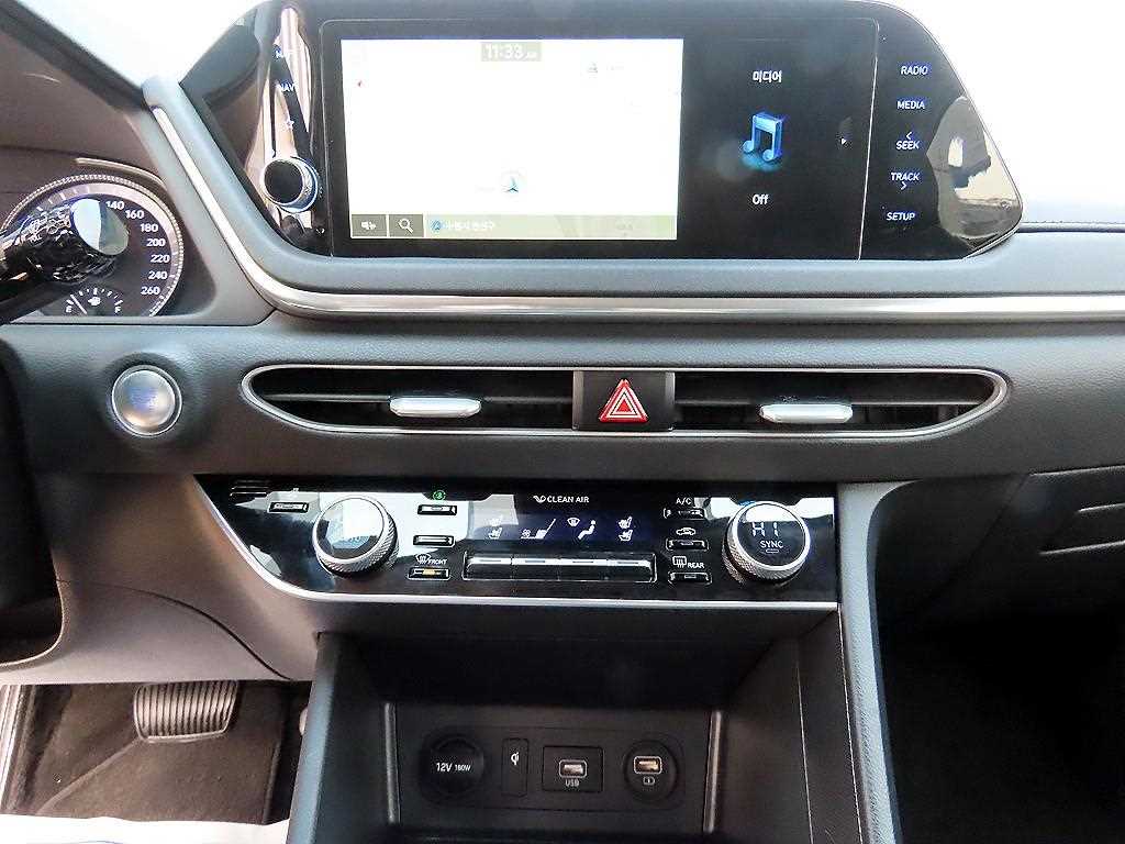 HYUNDAI Sonata - Vista 12