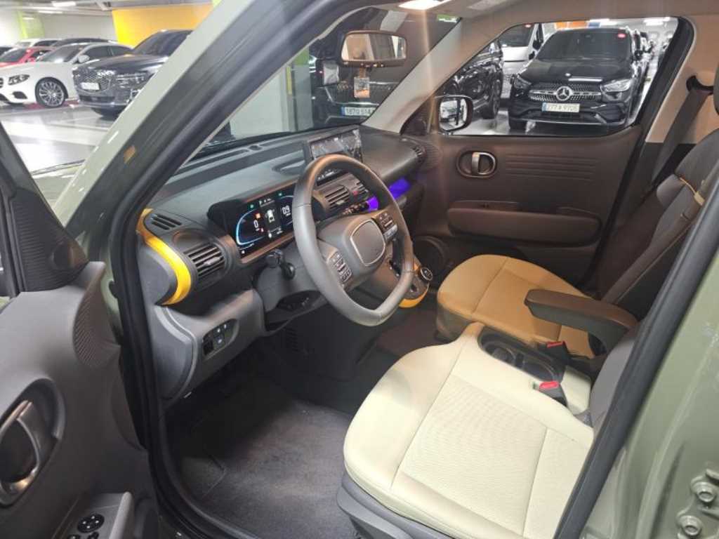 HYUNDAI Casper - Vista 8