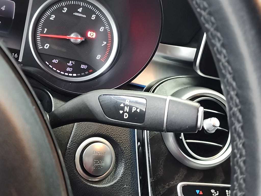 Mercedes Benz GLC Class - Vista 8