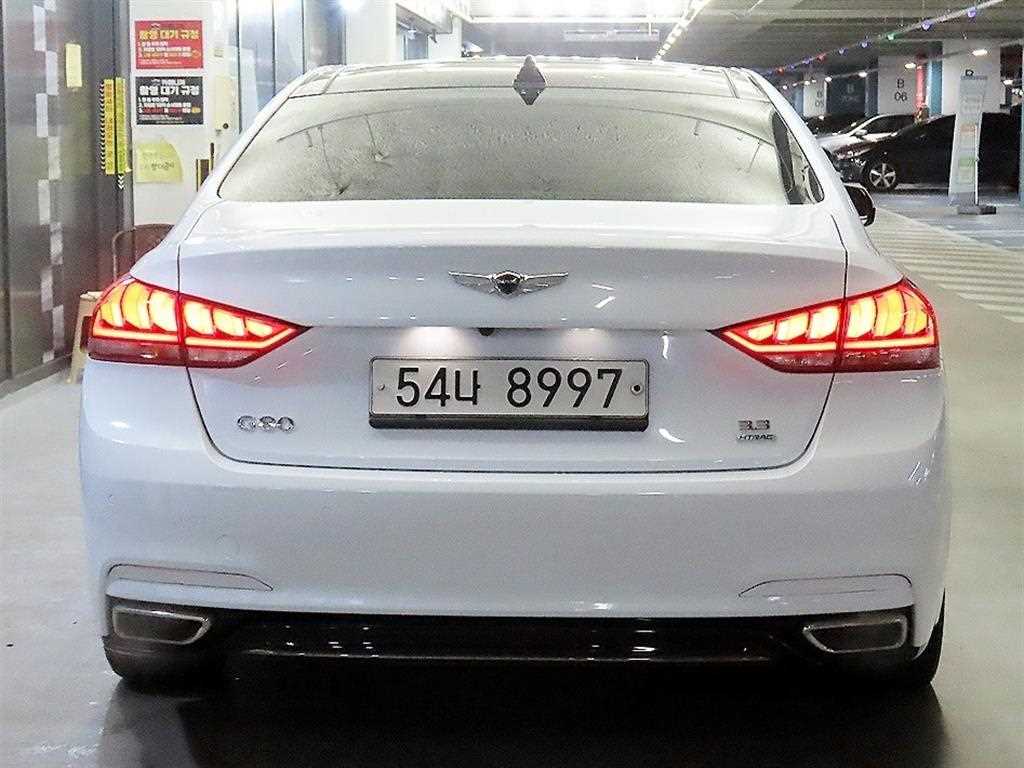 Genesis G80 - Vista 5