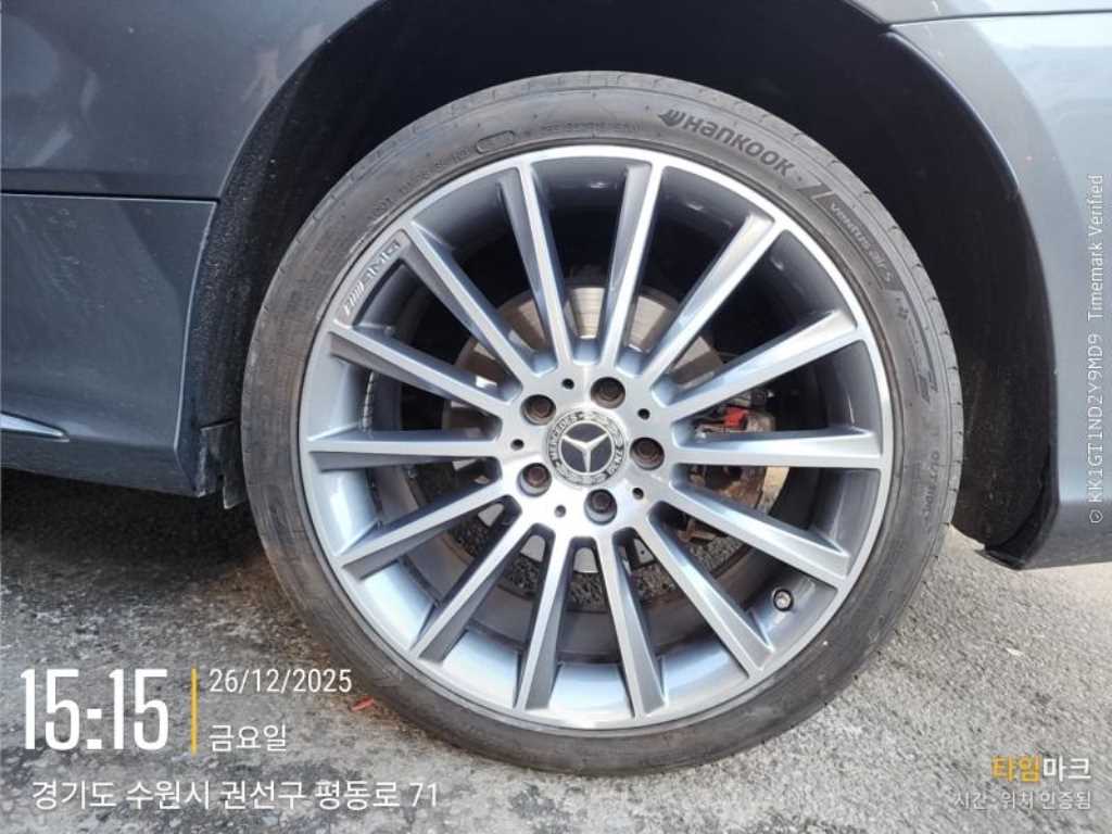 Mercedes Benz C Class - Vista 6