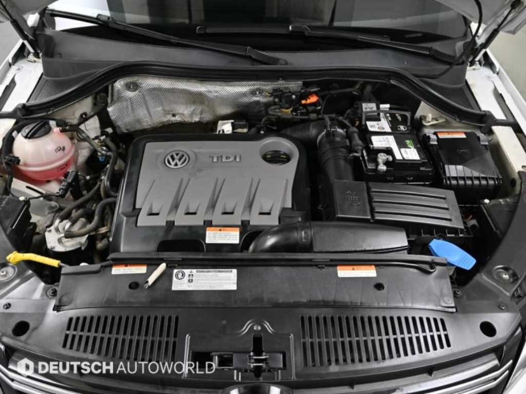 Volkswagen Tiguan - Vista 6