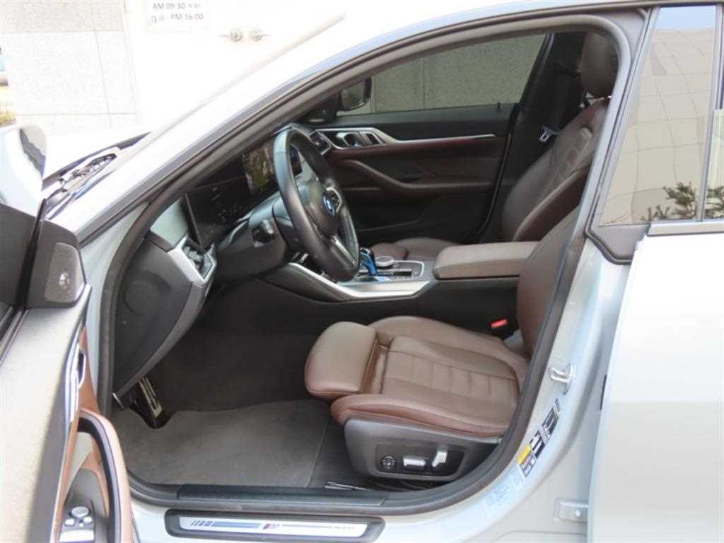 BMW i4 2023 Gris - Importación desde Corea - HF Imports Iquique - Foto 13