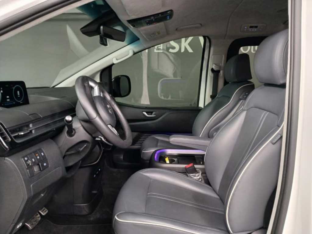 HYUNDAI Staria - Vista 7