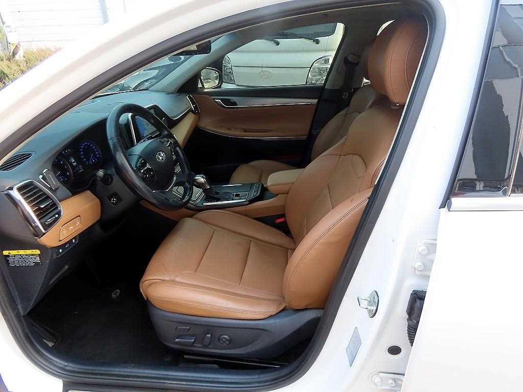 HYUNDAI Grandeur - Vista 5