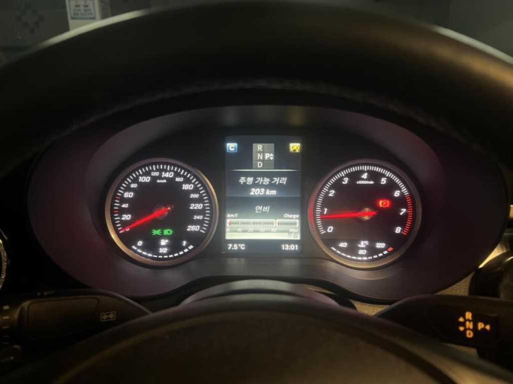 Mercedes Benz C Class - Vista 6