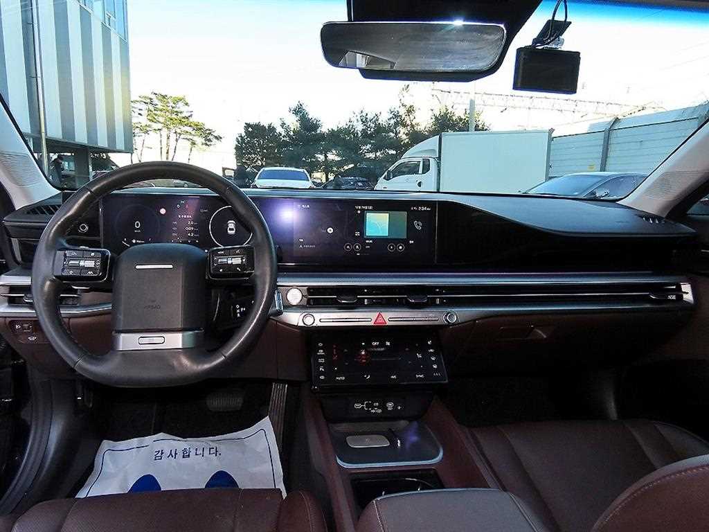 HYUNDAI Grandeur - Vista 7