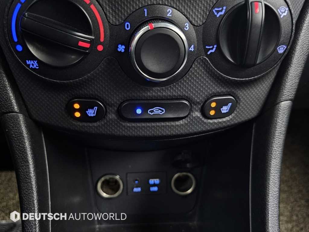 HYUNDAI Accent - Vista 6