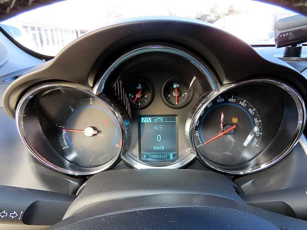 Chevrolet Cruise - Vista 9