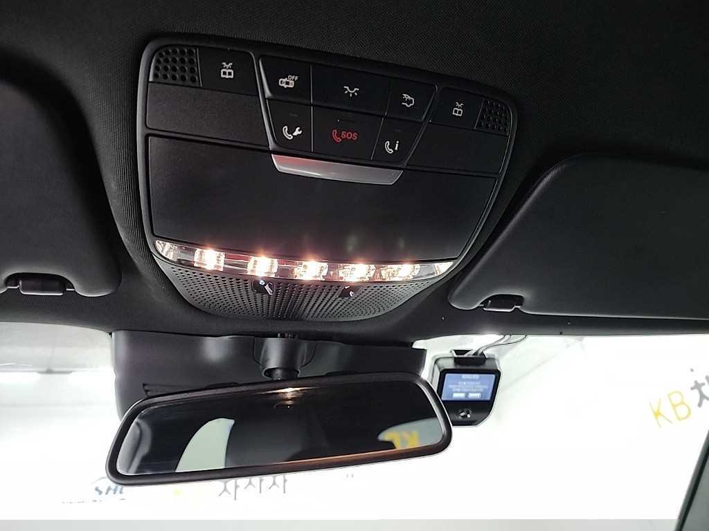 Mercedes Benz GLC Class 2019 Gris - Importación desde Corea - HF Imports Iquique - Foto 17