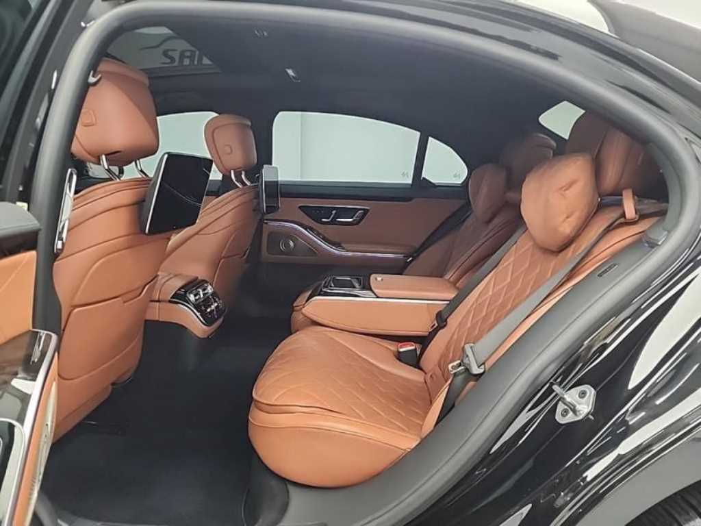 Mercedes Benz S Class - Vista 12