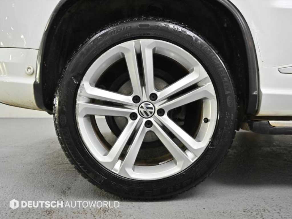 Volkswagen Tiguan - Vista 5