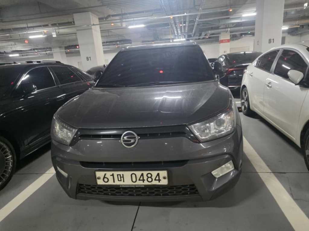 Ssangyong Tivoli 2016 Gris - Importación desde Corea - HF Imports Iquique - Foto 1
