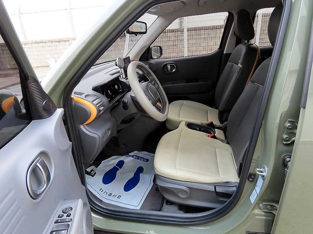 HYUNDAI Casper - Vista 5