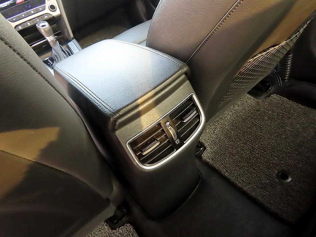 HYUNDAI Avante 2016 Blanco - Importación desde Corea - HF Imports Iquique - Foto 18