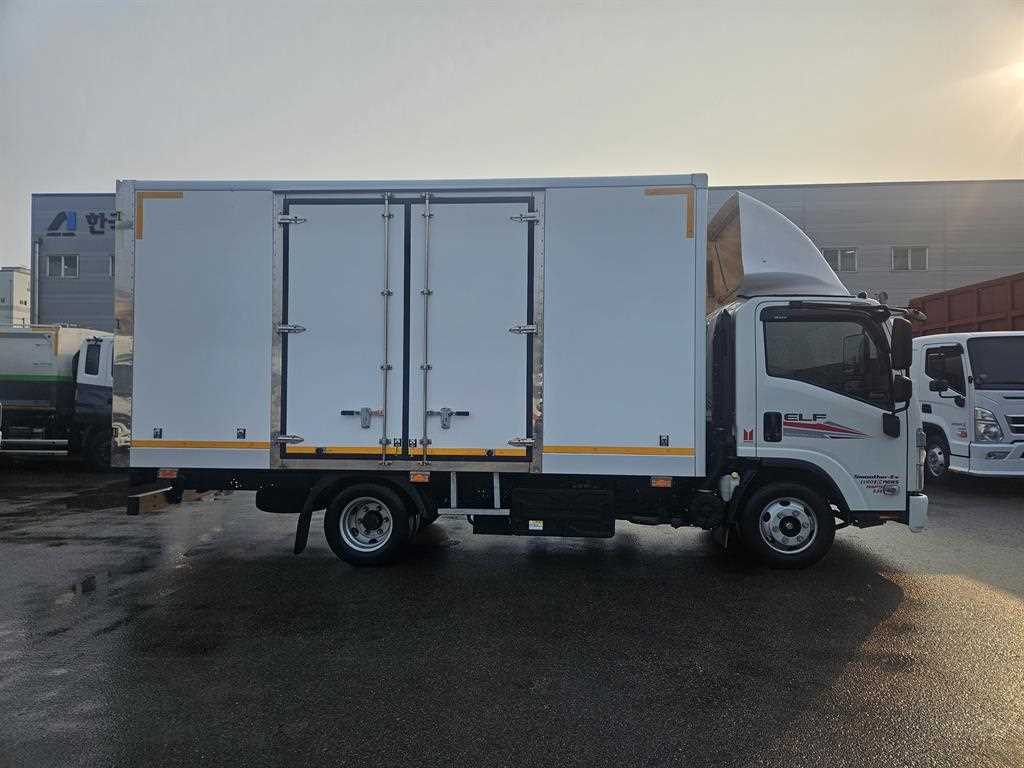 medium and large cargo truck 2024 Blanco - Importación desde Corea - HF Imports Iquique - Foto 1