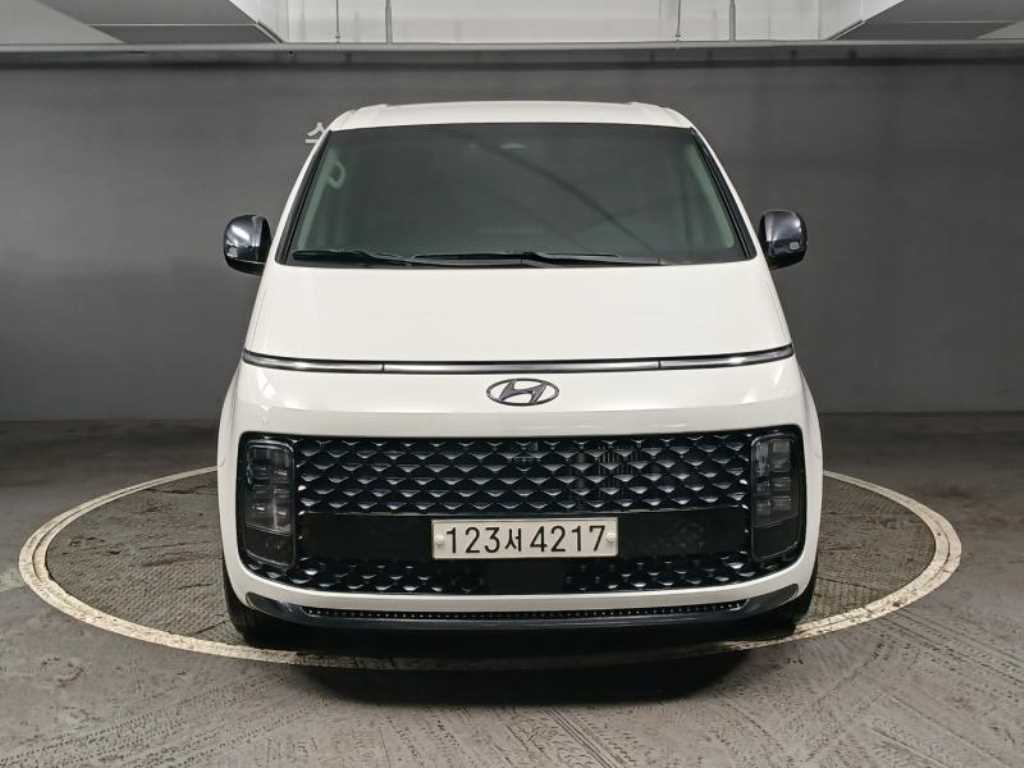 HYUNDAI Staria 2023 Blanco - Importación desde Corea - HF Imports Iquique - Foto 1