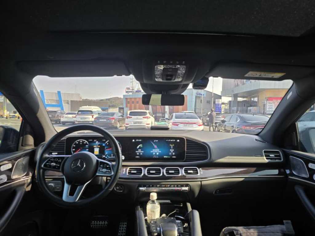 Mercedes Benz GLE Class - Vista 6