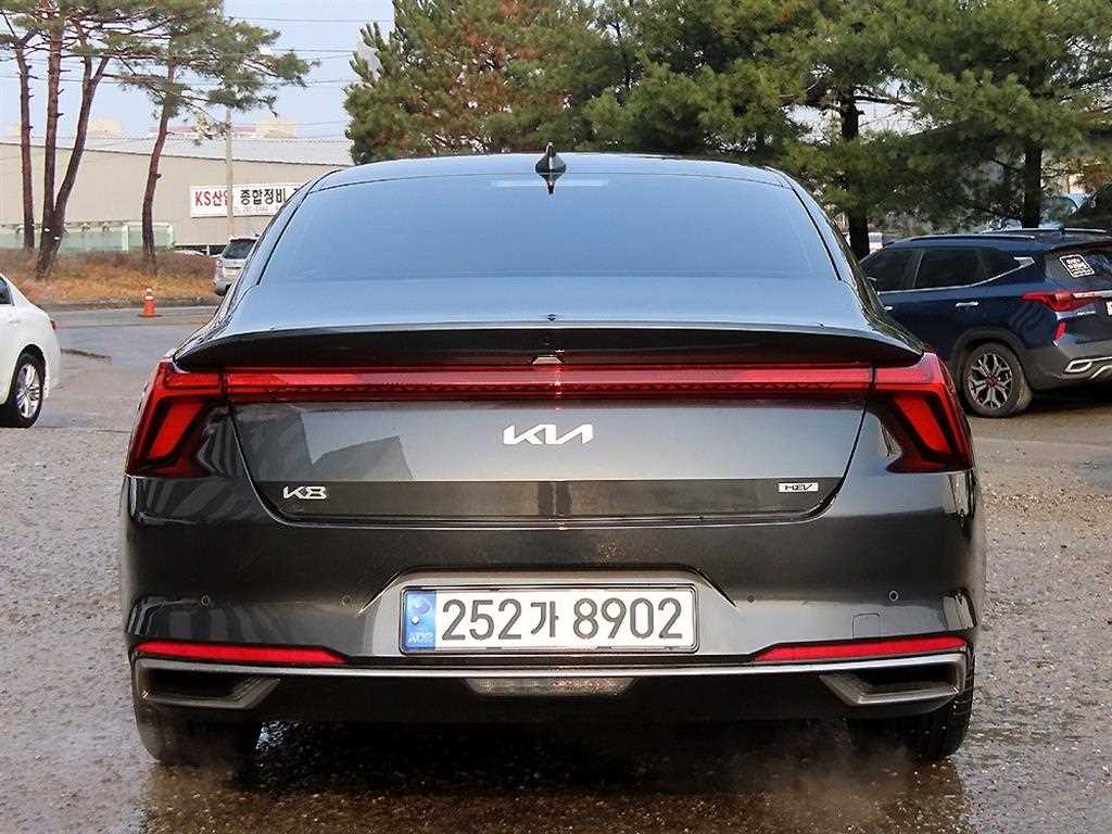 KIA K8 - Vista 5