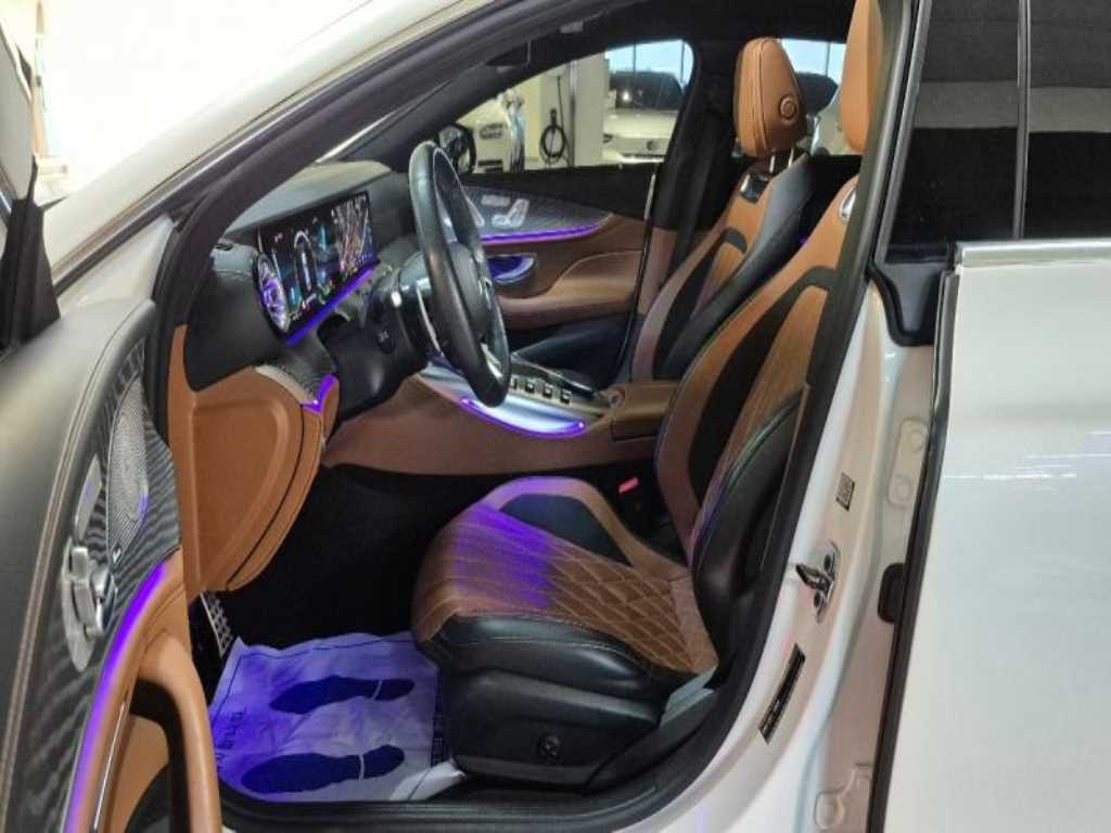 Mercedes Benz AMG GT - Vista 8