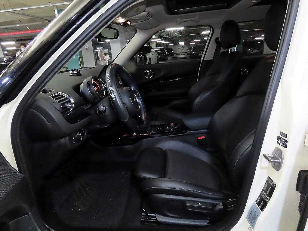 Mini Clubman - Vista 6