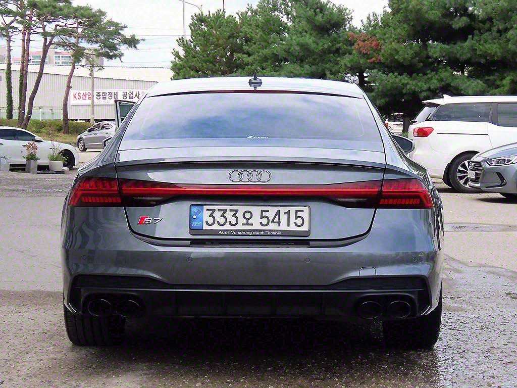 Audi S7 - Vista 4