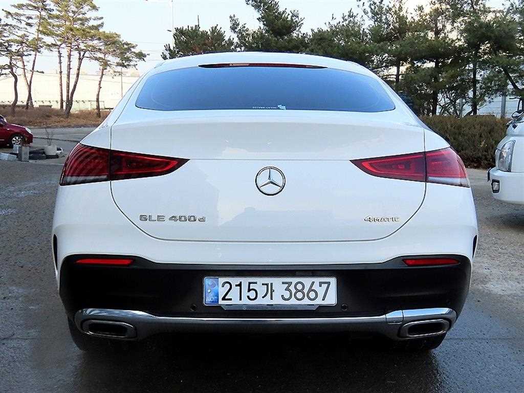 Mercedes Benz GLE Class - Vista 4