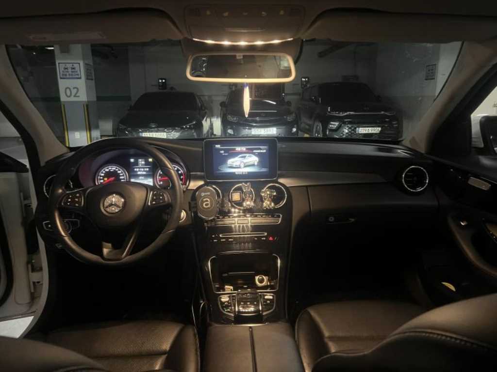 Mercedes Benz C Class - Vista 5