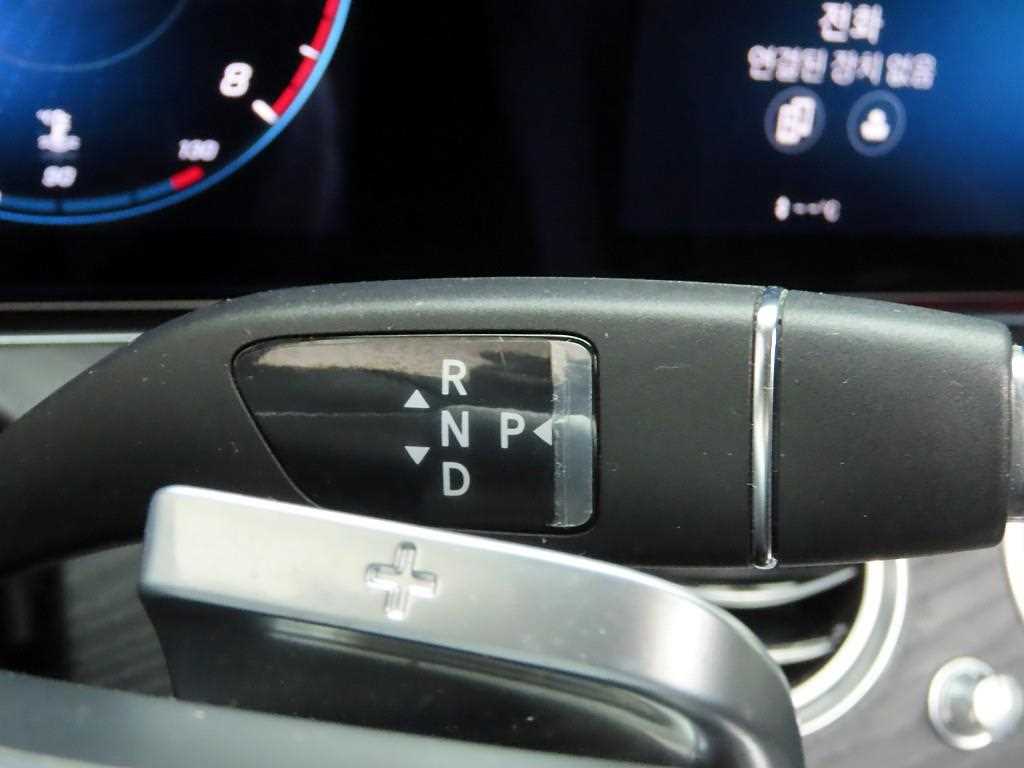 Mercedes Benz E class - Vista 10