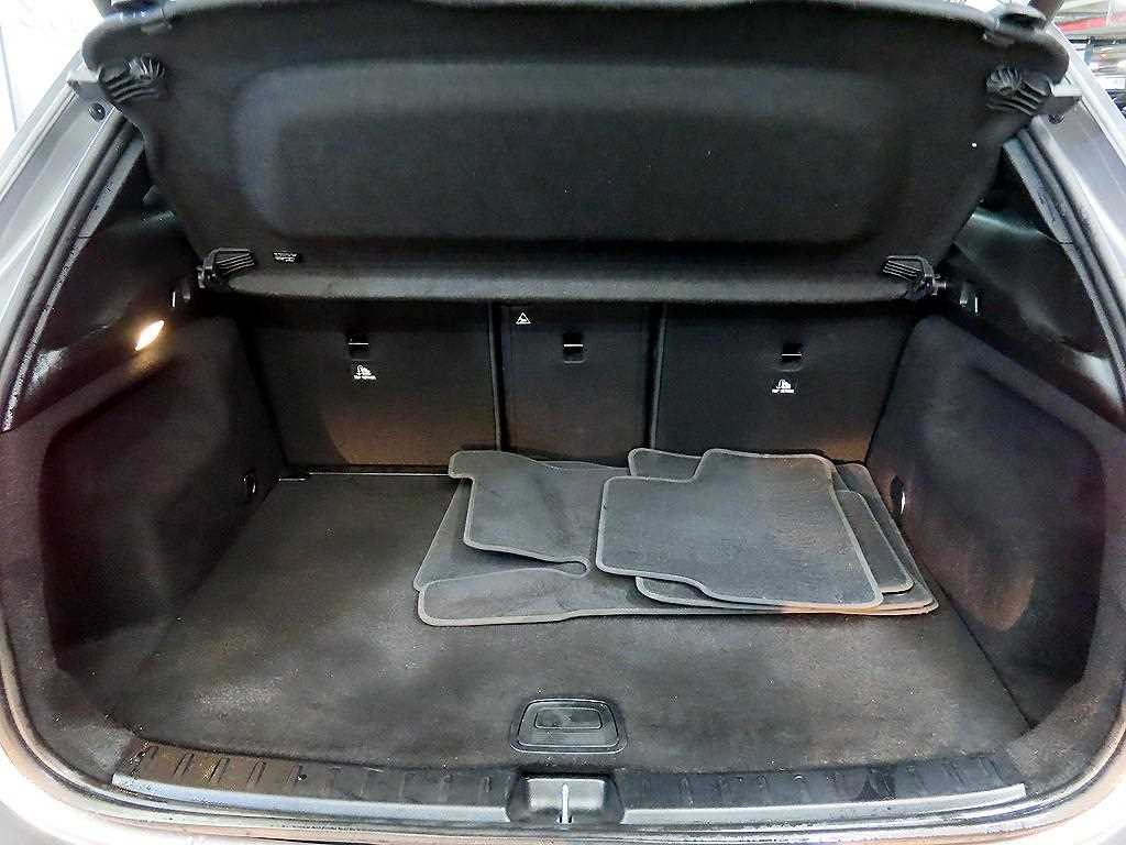 Mercedes Benz GLA Class 2022 Gris - Importación desde Corea - HF Imports Iquique - Foto 17