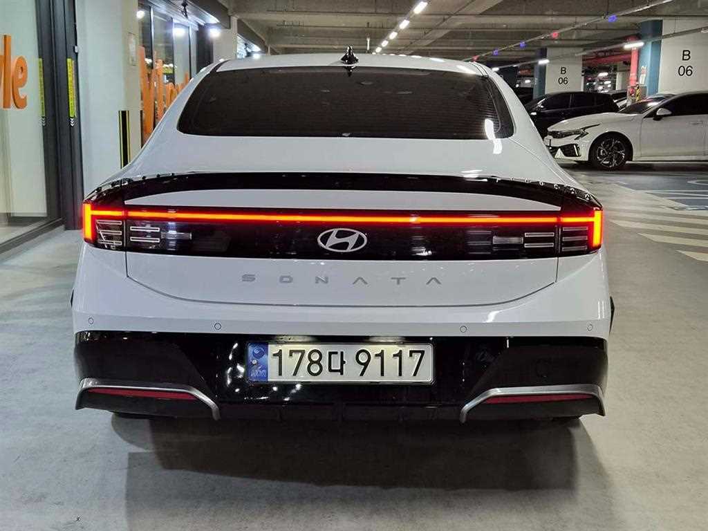 HYUNDAI Sonata - Vista 5