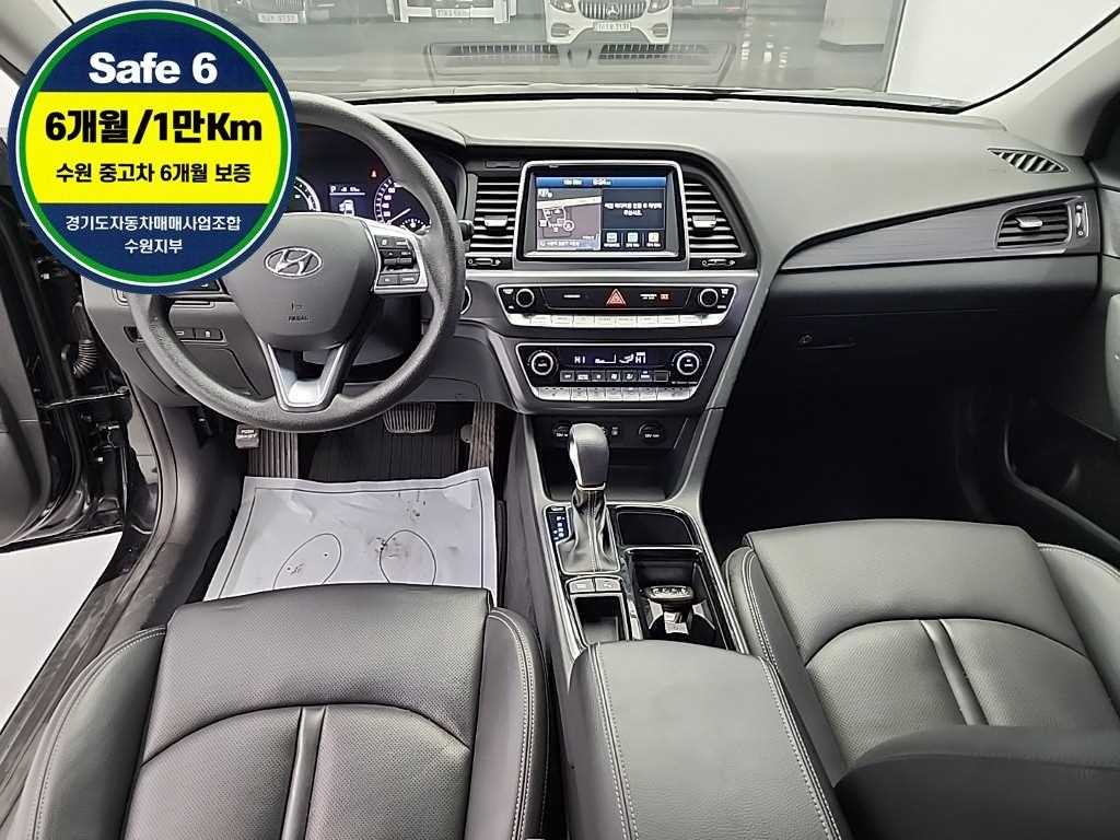 HYUNDAI Sonata - Vista 7