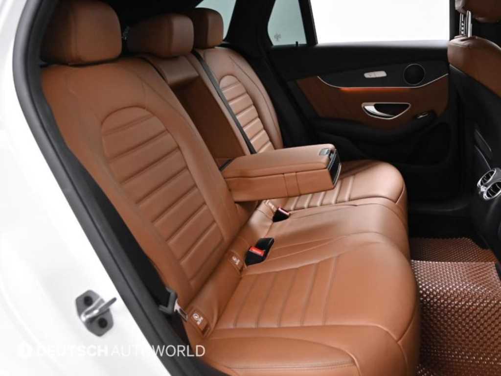 Mercedes Benz GLC Class - Vista 12