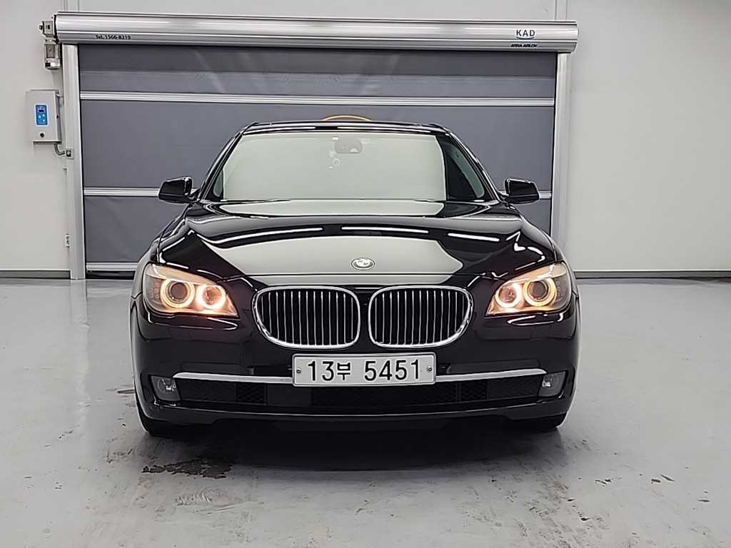 BMW 7 Series - Vista 2