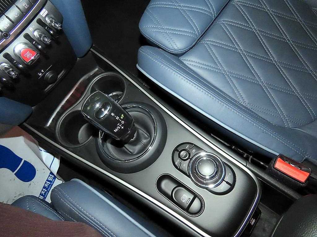 Mini Countryman - Vista 12