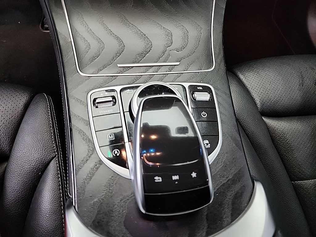 Mercedes Benz GLC Class 2019 Gris - Importación desde Corea - HF Imports Iquique - Foto 16