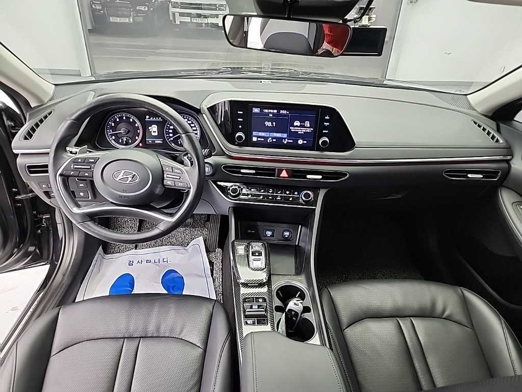 HYUNDAI Sonata - Vista 7