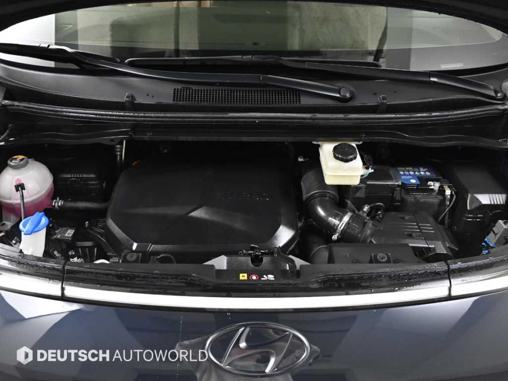 HYUNDAI Staria - Vista 6